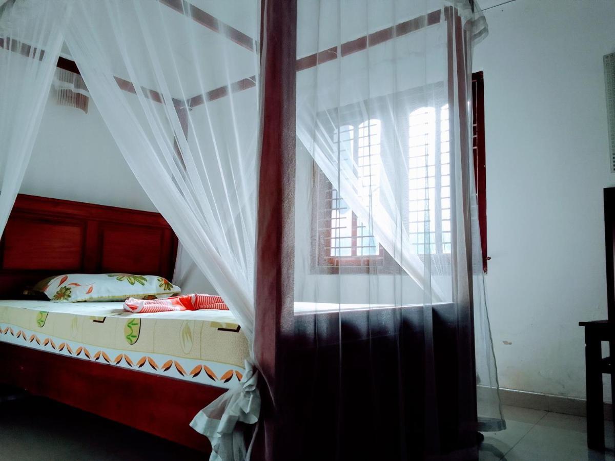Ceylonia Guest Hotel เวลิกามา ภายนอก รูปภาพ