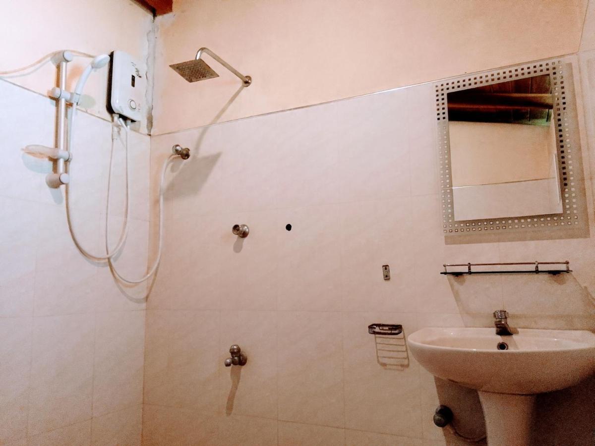 Ceylonia Guest Hotel เวลิกามา ภายนอก รูปภาพ